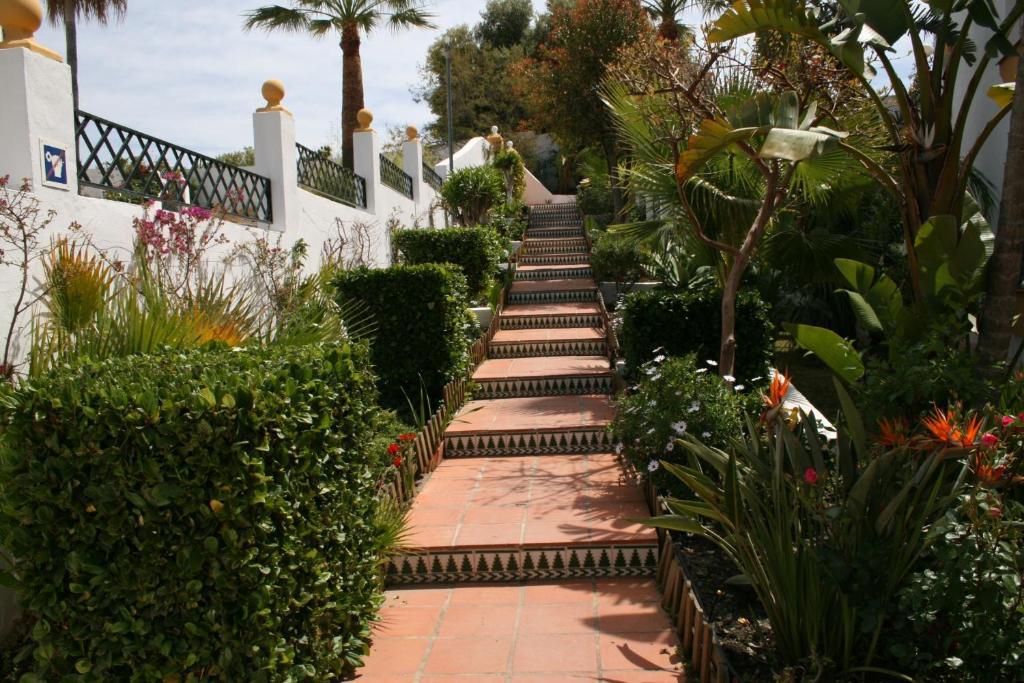 Apartamentos Las Rosas De Capistrano Nerja Exterior photo